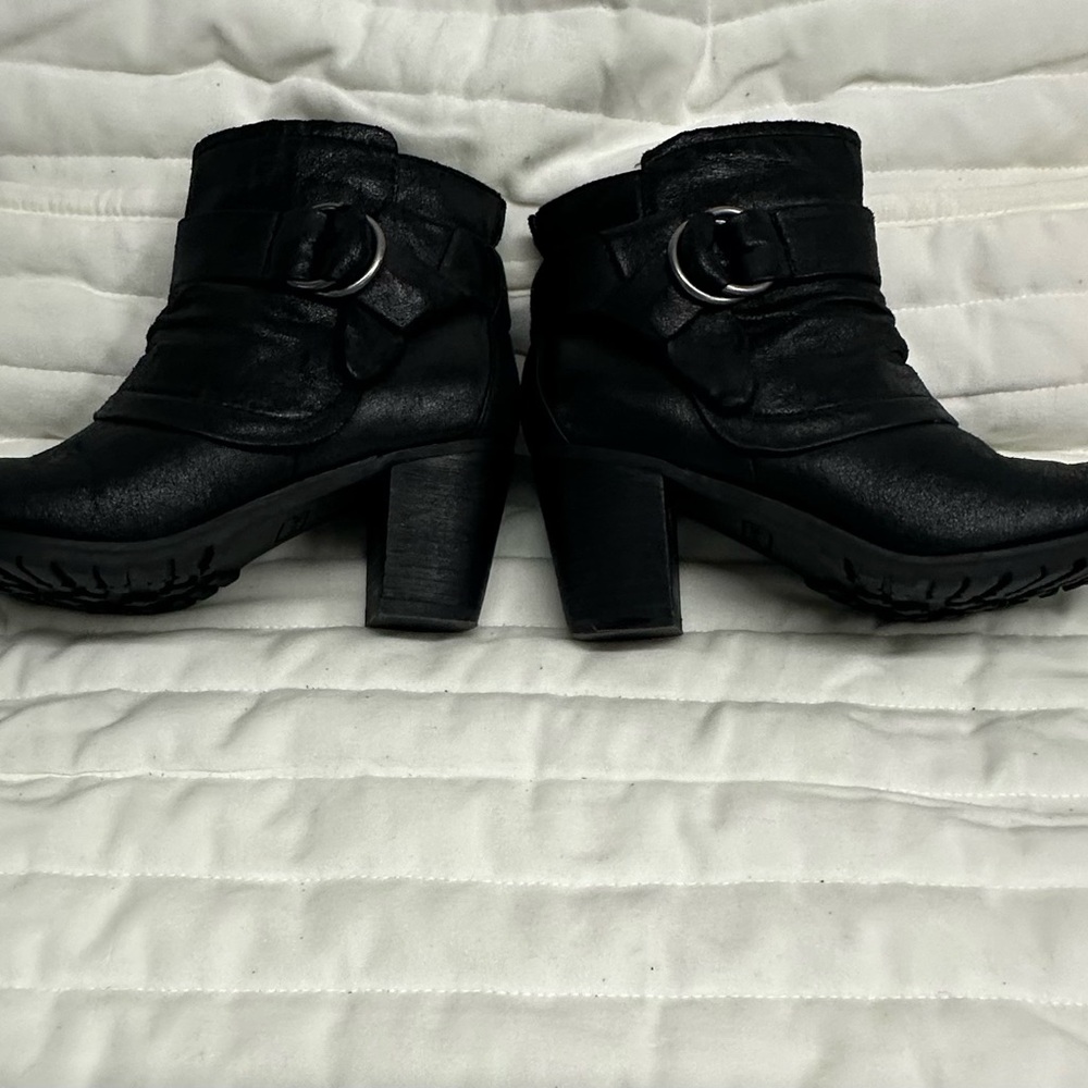BareTraps Zizie black ankle boots size 6.5 - Picture 6 of 6